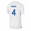 Herren Fußballbekleidung Frankreich Raphael Varane #4 Auswärtstrikot WM 2022 Kurzarm
